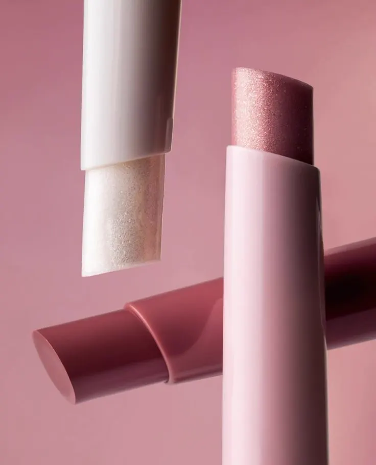 Labios con brillo